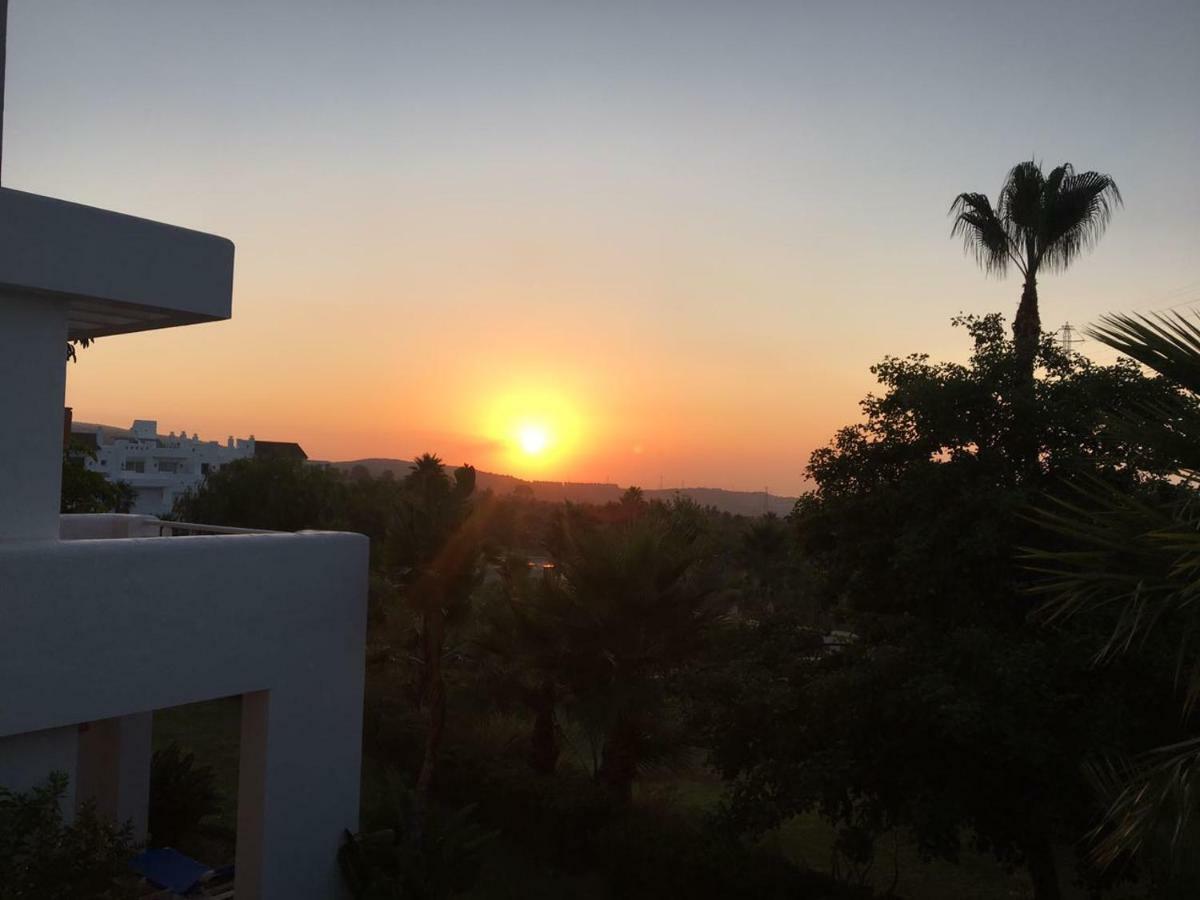 Apartmán Alcazaba Lagoon Estepona Golf Exteriér fotografie