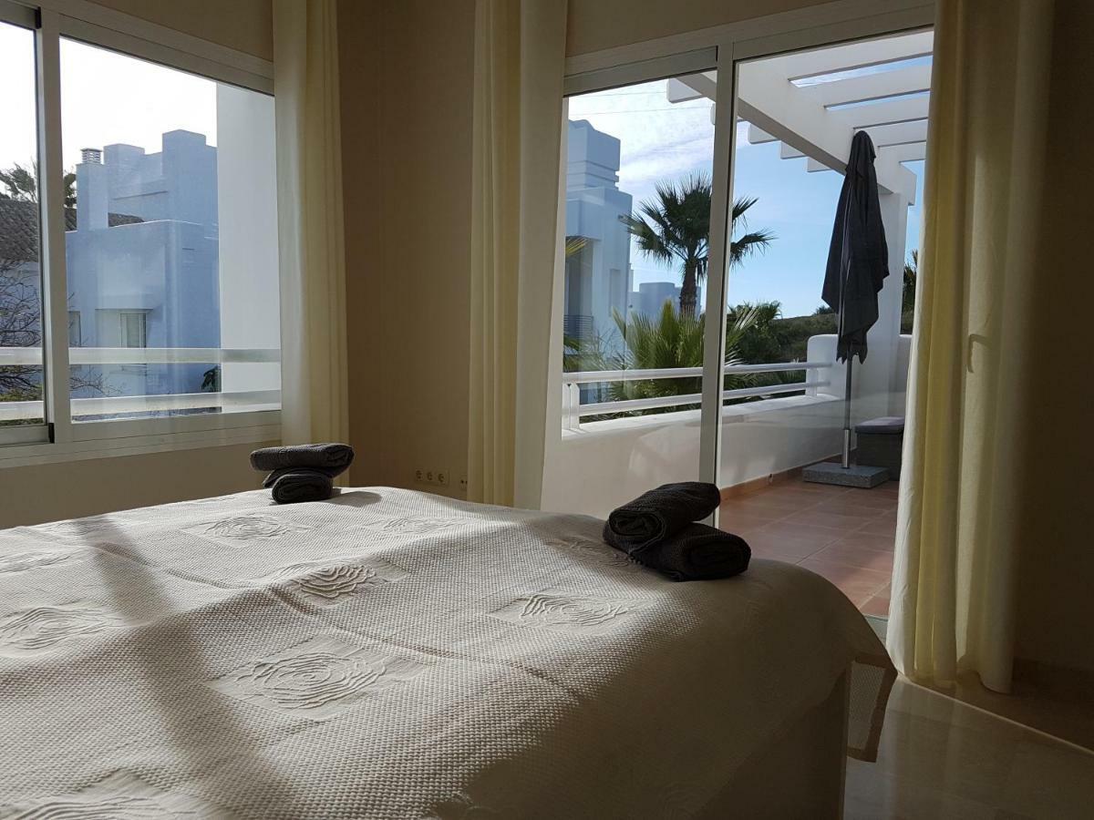 Apartmán Alcazaba Lagoon Estepona Golf Exteriér fotografie